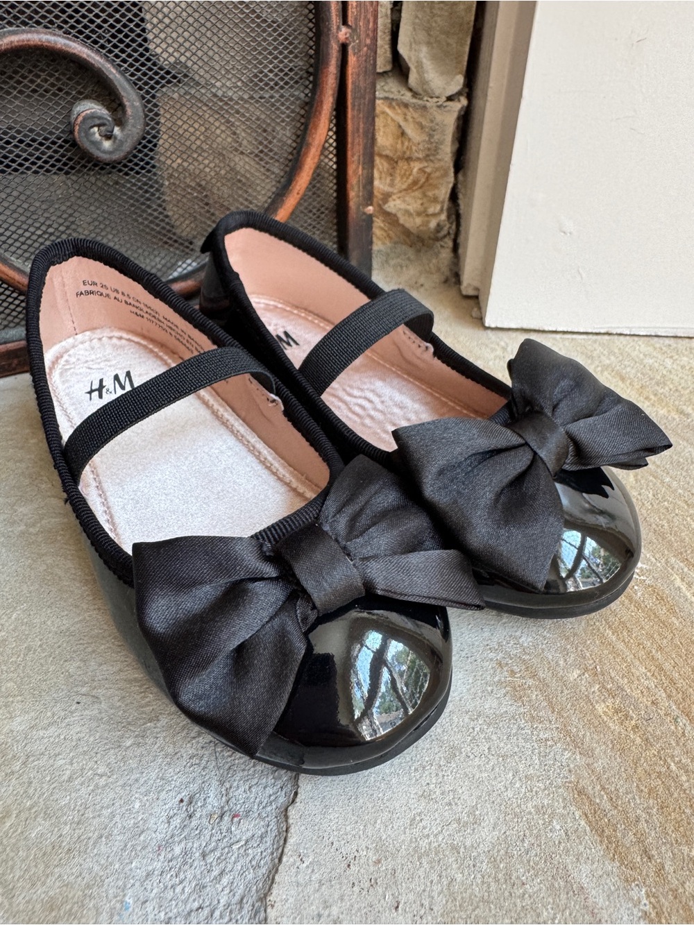 H&M Black Ballet Flats Shoes with Bow 8.5US